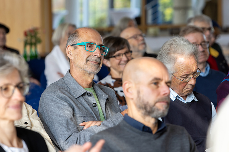 Teilnehmer*innen haben die Veranstaltung durch engagierte Fragen und Hinweise wesentlich bereichert.